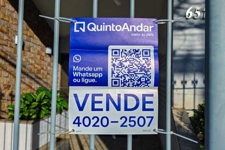 Apartamento à venda com 68m², 3 quartos e 1 vaga Apartamento à venda com 68m², 3 quartos e 1 vagaPlaca