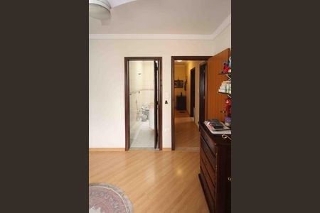 Casa à venda com 260m², 4 quartos e 4 vagas Casa à venda com 260m², 4 quartos e 4 vagasSute 02