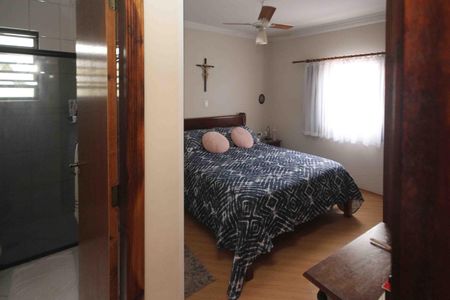 Casa à venda com 260m², 4 quartos e 4 vagas Casa à venda com 260m², 4 quartos e 4 vagasSuite 03
