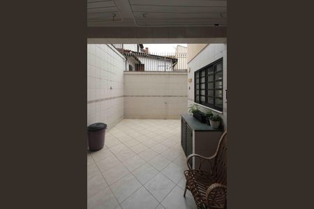 Casa à venda com 260m², 4 quartos e 4 vagas Casa à venda com 260m², 4 quartos e 4 vagasÁrea de Serviço