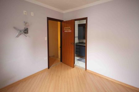 Casa à venda com 260m², 4 quartos e 4 vagas Casa à venda com 260m², 4 quartos e 4 vagasSuite