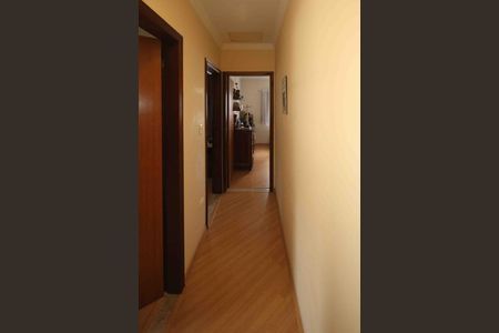 Casa à venda com 260m², 4 quartos e 4 vagas Casa à venda com 260m², 4 quartos e 4 vagasCorredor