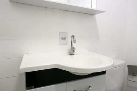 Banheiro de apartamento para alugar com 1 quarto, 55m² em Santa Cecilia, São Paulo