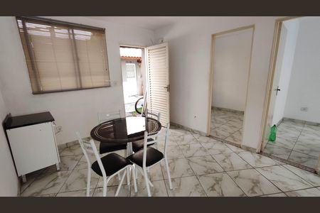 Casa de condomínio para alugar com 55m², 2 quartos e 1 vaga Casa de condomínio para alugar com 55m², 2 quartos e 1 vagaSala de Estar / Jantar