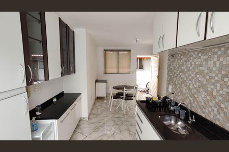 Casa de condomínio para alugar com 55m², 2 quartos e 1 vaga Casa de condomínio para alugar com 55m², 2 quartos e 1 vagaCozinha