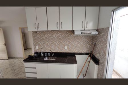 Cozinha de casa de condomínio para alugar com 2 quartos, 55m² em Vila Cristina, Ferraz de Vasconcelos