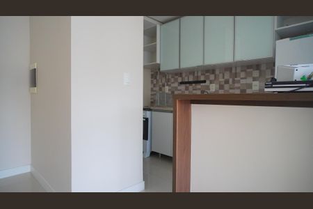 Cozinha  de apartamento à venda com 1 quarto, 47m² em São João, Porto Alegre