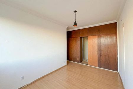 Apartamento para alugar com 113m², 3 quartos e 1 vaga Apartamento para alugar com 113m², 3 quartos e 1 vagaQuarto