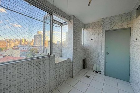 Apartamento para alugar com 113m², 3 quartos e 1 vaga