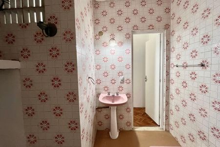 Apartamento à venda com 121m², 3 quartos e sem vaga Apartamento à venda com 121m², 3 quartos e sem vagaBanheiro 1