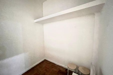 Apartamento à venda com 121m², 3 quartos e sem vaga Apartamento à venda com 121m², 3 quartos e sem vagaQuarto de Serviço
