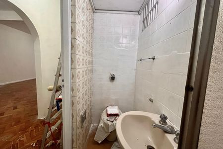 Apartamento para alugar com 110m², 3 quartos e sem vaga Apartamento para alugar com 110m², 3 quartos e sem vagaBanheiro 2