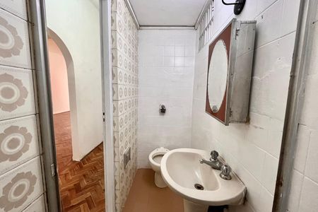 Apartamento à venda com 121m², 3 quartos e sem vaga Apartamento à venda com 121m², 3 quartos e sem vagaBanheiro 2