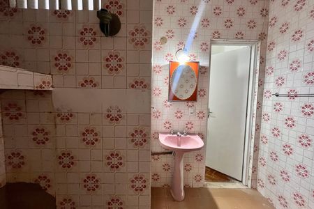 Apartamento para alugar com 110m², 3 quartos e sem vaga Apartamento para alugar com 110m², 3 quartos e sem vagaBanheiro 1