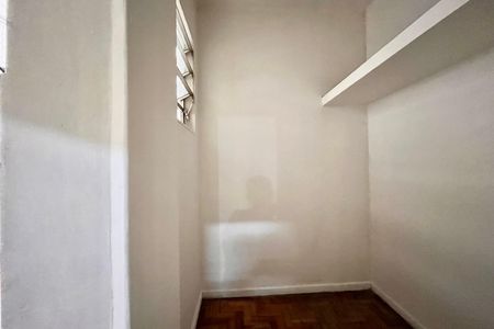 Apartamento à venda com 121m², 3 quartos e sem vaga Apartamento à venda com 121m², 3 quartos e sem vagaQuarto de Serviço