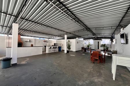 Apartamento para alugar com 110m², 3 quartos e sem vaga Apartamento para alugar com 110m², 3 quartos e sem vagaÁrea comum - Salão de festas