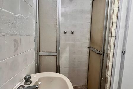 Apartamento para alugar com 110m², 3 quartos e sem vaga Apartamento para alugar com 110m², 3 quartos e sem vagaBanheiro 2