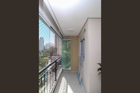Varanda da Sala de apartamento para alugar com 3 quartos, 70m² em Vila Suzana, São Paulo