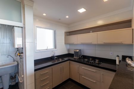 Apartamento para alugar com 92m², 2 quartos e 2 vagasCozinha
