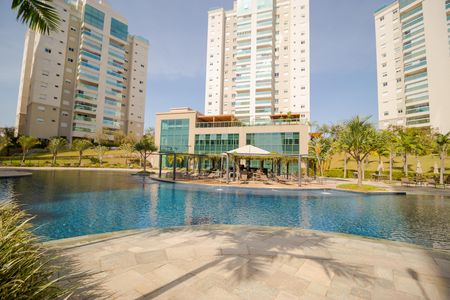 Apartamento para alugar com 92m², 2 quartos e 2 vagasÁrea comum - Piscina