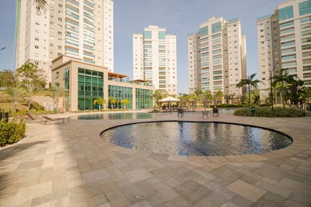 Apartamento para alugar com 92m², 2 quartos e 2 vagasÁrea comum - Piscina