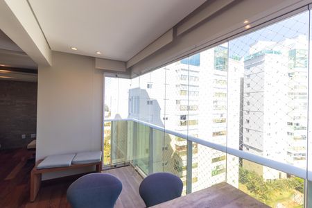 Apartamento para alugar com 92m², 2 quartos e 2 vagasSalas