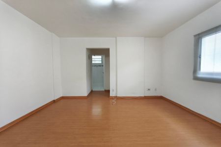 Apartamento à venda com 66m², 1 quarto e sem vaga Apartamento à venda com 66m², 1 quarto e sem vagaSala