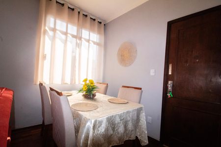 Apartamento à venda com 60m², 2 quartos e 1 vaga Apartamento à venda com 60m², 2 quartos e 1 vagaSala