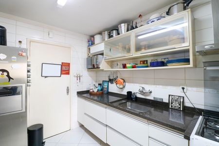 Apartamento à venda com 2 quartos, 74m² em Cidade Monções, São Paulo