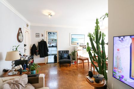 Apartamento à venda com 74m², 2 quartos e 1 vaga