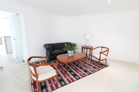 Apartamento à venda com 74m², 2 quartos e 1 vaga