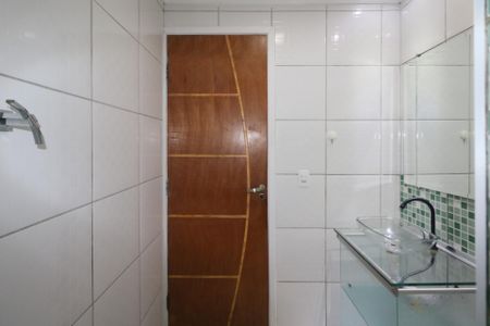 Apartamento para alugar com 55m², 2 quartos e 1 vaga Apartamento para alugar com 55m², 2 quartos e 1 vagaBanheiro