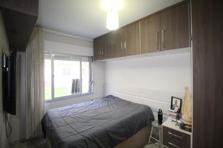 Quarto 1 de apartamento à venda com 1 quarto, 44m² em Vila Ipiranga, Porto Alegre