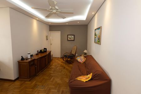 Sala de TV de apartamento para alugar com 3 quartos, 99m² em Santo Antônio, Belo Horizonte