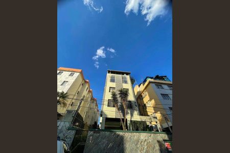 Apartamento para alugar com 110m², 5 quartos e 1 vaga