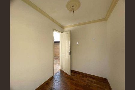 Apartamento para alugar com 110m², 5 quartos e 1 vaga
