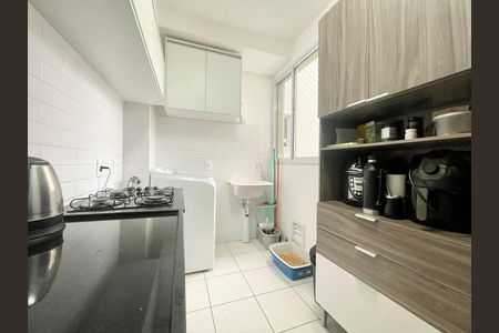 Cozinha de apartamento à venda com 2 quartos, 52m² em Buritis, Belo Horizonte