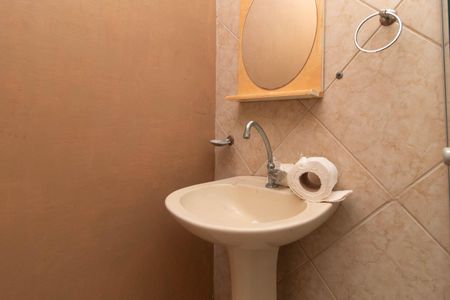 Casa para alugar com 80m², 3 quartos e 3 vagas Casa para alugar com 80m², 3 quartos e 3 vagasBanheiro 2