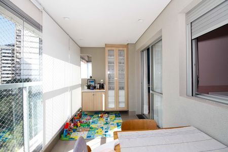 Varanda de apartamento à venda com 2 quartos, 69m² em Sumaré, São Paulo