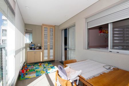 Varanda de apartamento à venda com 2 quartos, 69m² em Sumaré, São Paulo