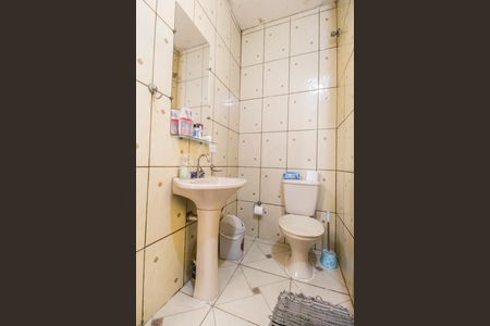 Casa à venda com 220m², 3 quartos e 2 vagasBanheiro da Suíte