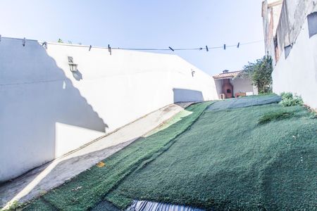Casa à venda com 220m², 3 quartos e 2 vagasQuintal