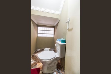 Casa à venda com 220m², 3 quartos e 2 vagasLavabo
