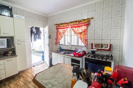 Casa à venda com 220m², 3 quartos e 2 vagasCozinha