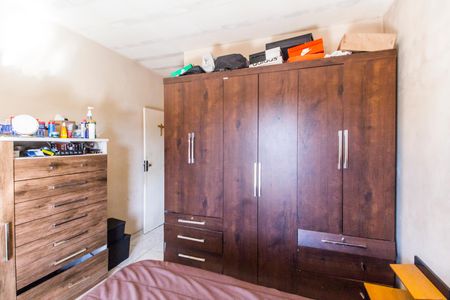 Casa à venda com 220m², 3 quartos e 2 vagasSuíte