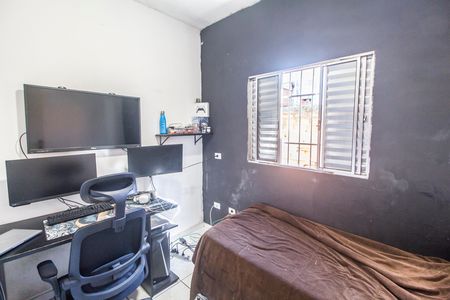 Casa à venda com 220m², 3 quartos e 2 vagasQuarto 3