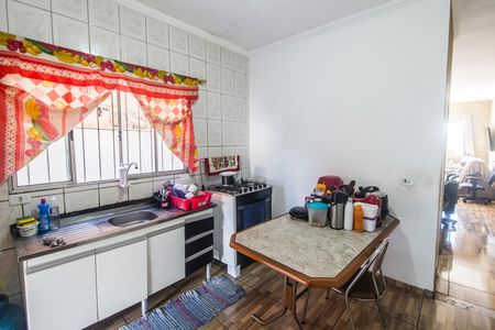 Casa à venda com 220m², 3 quartos e 2 vagasCozinha