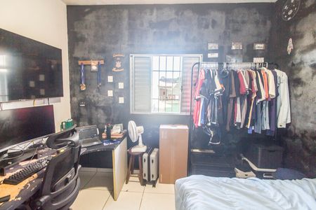 Casa à venda com 220m², 3 quartos e 2 vagasQuarto 2