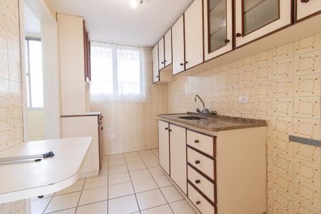 Cozinha - Armários de apartamento para alugar com 3 quartos, 79m² em Água Verde, Curitiba
