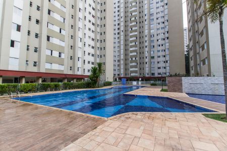 Casa para alugar com 60m², 2 quartos e 1 vagaPiscina